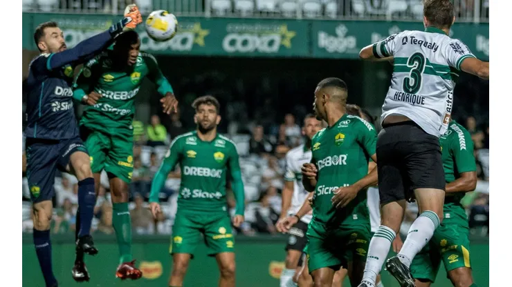 Robson Mafra/AGIF. Coritiba e Cuiabá têm objetivos para cumprir na rodada final do Brasileirão