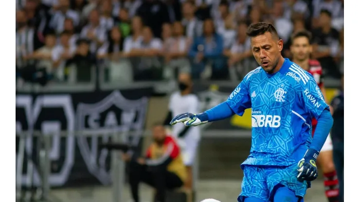 Fernando Moreno/AGIF/ Além de Diego Alves, elenco de Dorival Júnior tem mais uma baixa para o ano que vem.