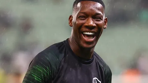 Foto: Marcello Zambrana/AGIF - Patrick de Paula é aposta de Luís Castro contra o Athletico-PR