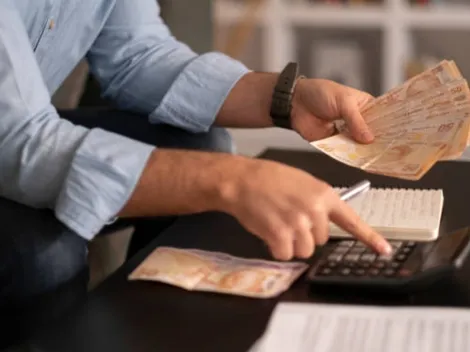 Décimo terceiro salário começa a ser pago este mês