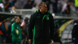 Foto: Luiz Erbes/AGIF - Celso Roth tomou decisão sobre saídas de jogadores