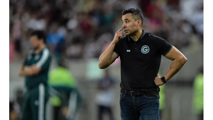 Foto: Thiago Ribeiro/AGIF - Jair Ventura chegou ao Goiás no mês de abril.