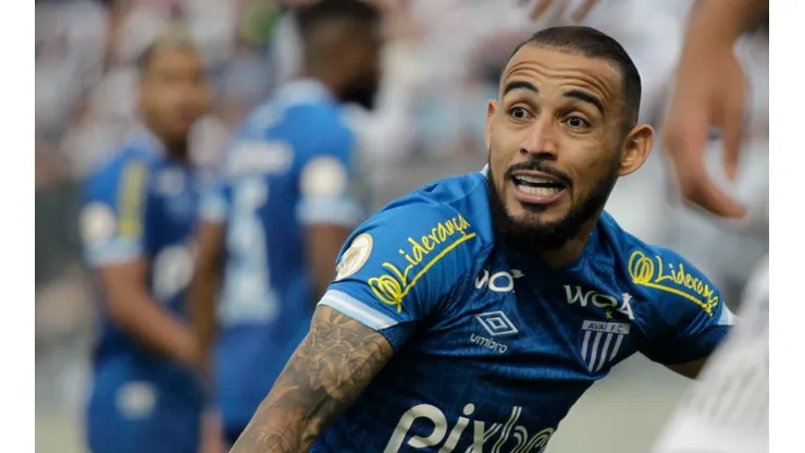 Foto: Marco Miatelo/AGIF - Natanael também pode jogar mais avançado.