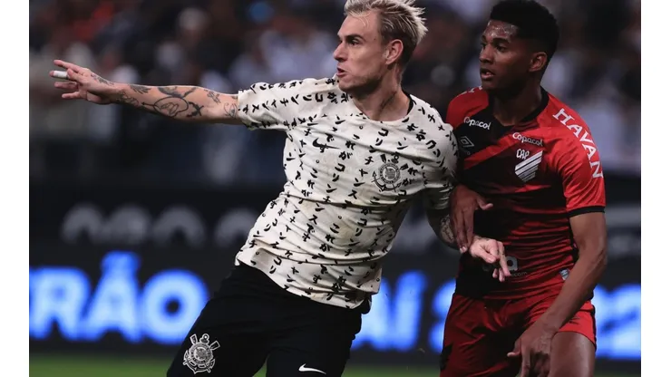 Agif/Ettore Chiereguini - Roger Guedes veste terceira camisa do Corinthians
