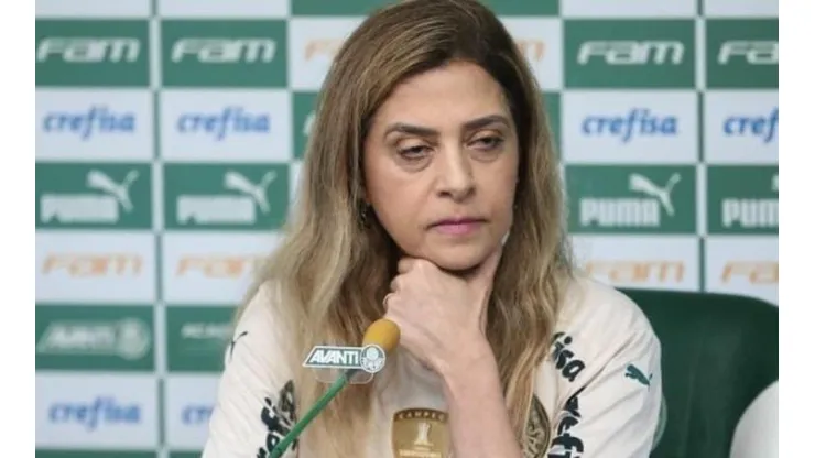 Foto: Ettore Chiereguini/AGIF/ "Vai esperar ele assinar um pré-contrato com outro?"; Torcida do Palmeiras pede 'em peso' renovação de atacante para Leila.