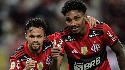 Foto: Thiago Ribeiro/AGIF - Michael e Vitinho