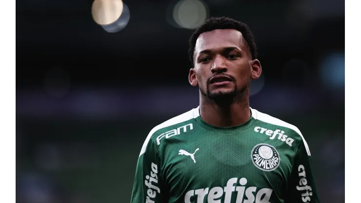 Foto: Ettore Chiereguini/AGIF - Jailson deve voltar a jogar em 2023, mas Palmeiras pode ir ao mercado atrás de novo volante