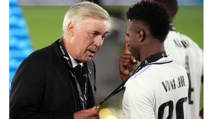 Foto: Alex Grimm/Getty Images/Finlândia- Ancelotti e Vinícius Júnior: técnico italiano quer evolução do brasileiro