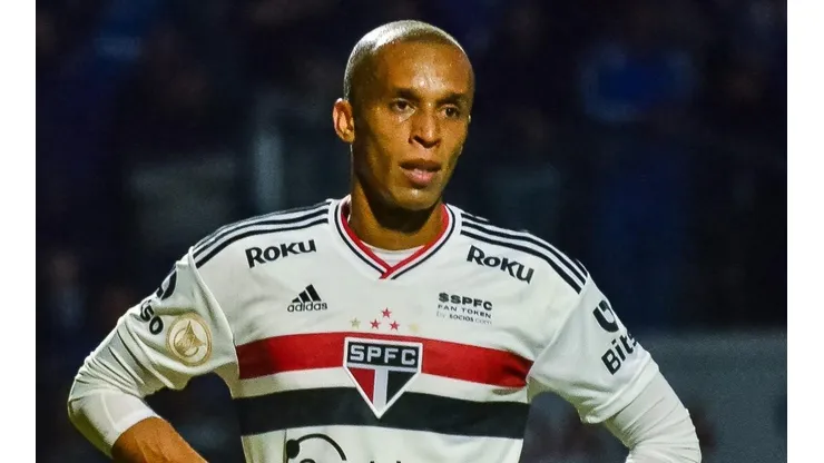 Foto: R.Pierre/AGIF - Miranda: zagueiro não deve renovar com o São Paulo para 2023