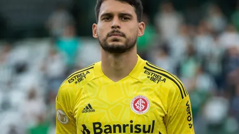 Keiller poder ver parceiro fazer última partida no Inter (Foto: Robson Mafra/AGIF)