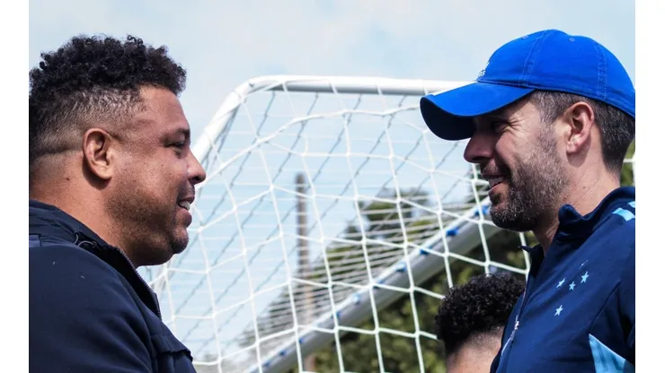 BONS NOMES? Ronaldo é avisado e dupla cava vaga no Cruzeiro para 2023