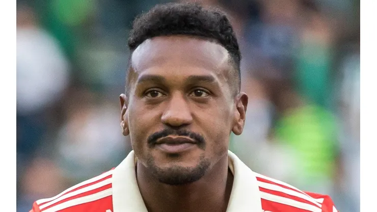 Edenilson está na mira do Santos para 2023 (Foto: Robson Mafra/AGIF)