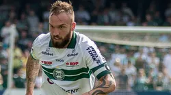 Foto: Robson Mafra/AGIF - Willian Farias é um dos líderes do Coritiba