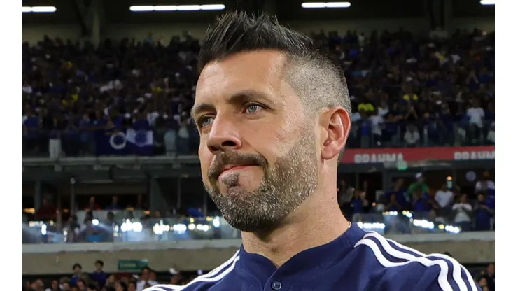 Titular de Pezzolano manda a real e se manifesta sobre futuro no Cruzeiro em 2023