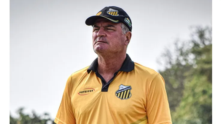 Foto: Reprodução/Ozzair Jr/Novorizontino - Mazola Jr. técnico do Novorizontino