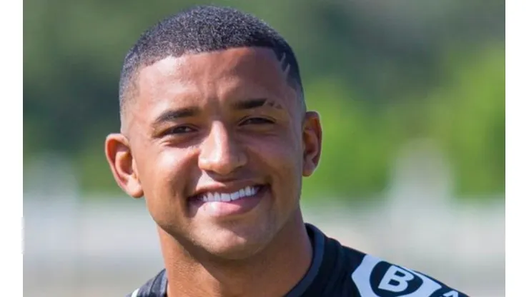 Foto: Twitter Oficial CR Vasco da Gama/Daniel Ramalho - Zé Vitor