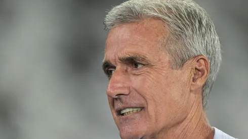 Luís Castro fica ‘louco’ e ousa em escalação visando a Copa Libertadores