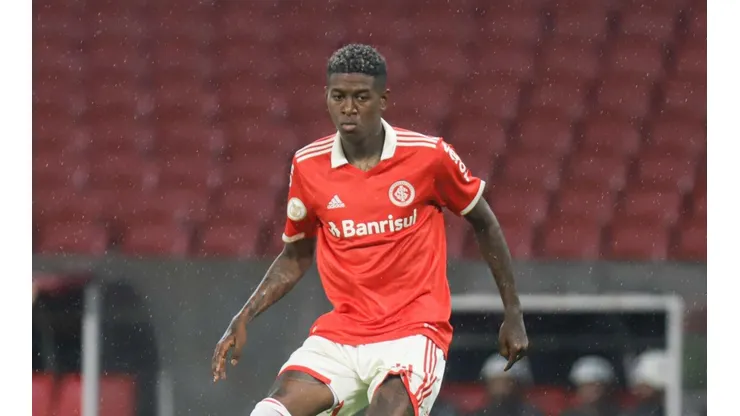 Maxi Franzoi/AGIF - Vitão tem futuro indefinido no Internacional