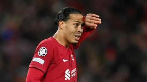 Michael Regan / Equipe / Getty Images - Van Dijk pelo Liverpool.