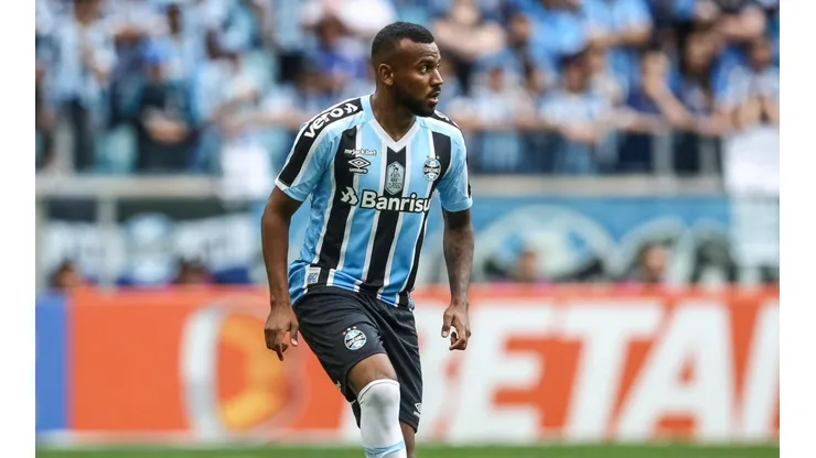 Foto: Pedro H. Tesch/AGIF - Léo Gomes atuou em sete partidas desde o retorno.