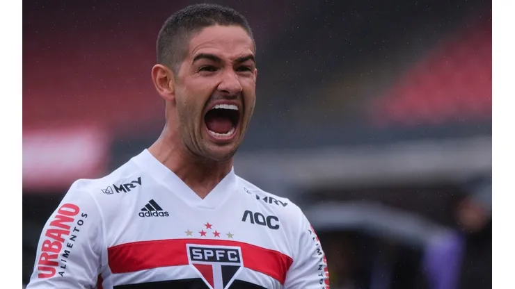 Daniel Vorley/AGIF - Pato fala sobre saída do São Paulo