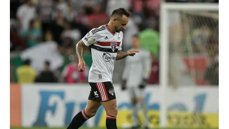 Foto: Thiago Ribeiro/AGIF - Rafinha não termina bem a temporada.