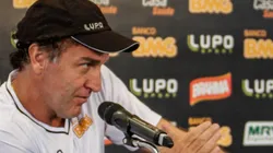 Cuca volta atrás, projeta continuação de trabalho no Atlético e faz único pedido à diretoria