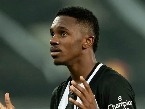 Jeffinho se rende a trabalho de Luís Castro e entrega meta para reta final de temporada