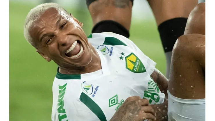Foto: Jorge Rodrigues/AGIF - Atacante sempre gera repercussão.