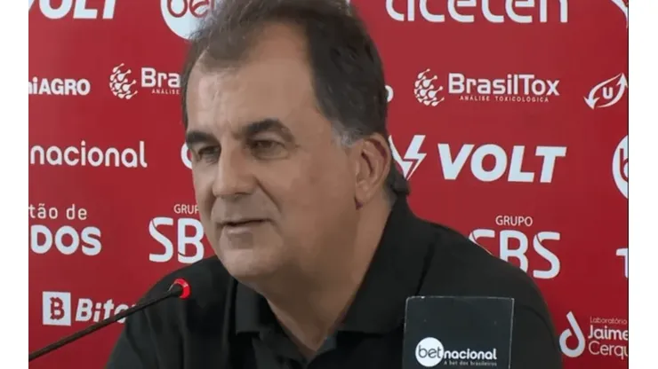 Reprodução/EC Vitória. Fábio Mota define objetivo do Vitória no mercado