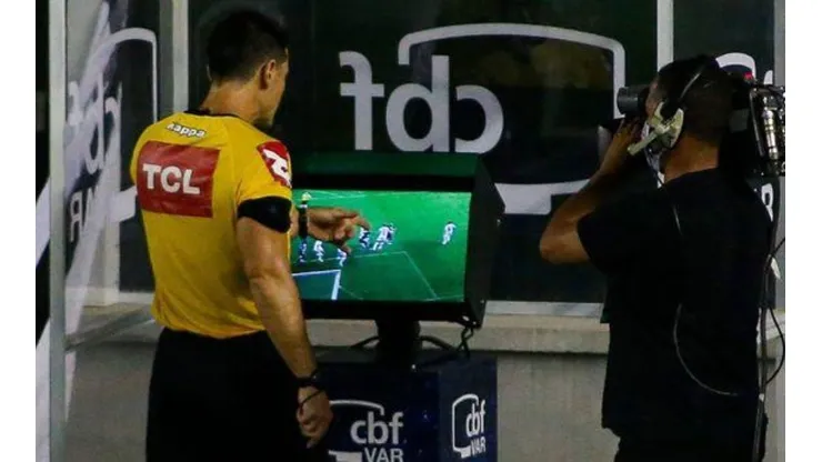 Getty Images/ ESPN Brasil/ "Decisão"; Árbitro de Copa do Mundo é escalado para apitar Ituano x Vasco.