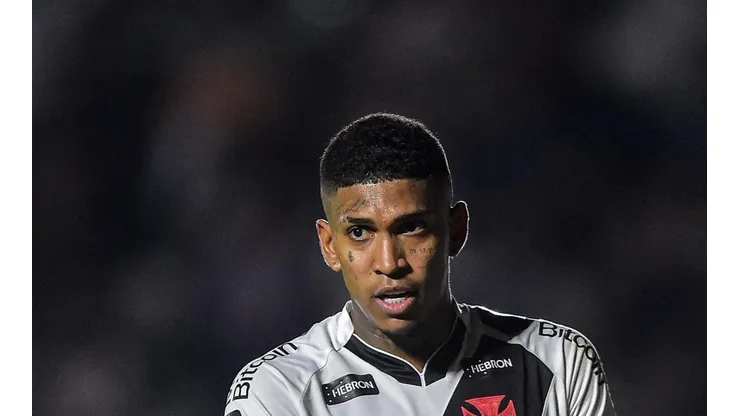 Raniel e +4: 5 jogadores devem voltar ao Santos e nomes vazam na web