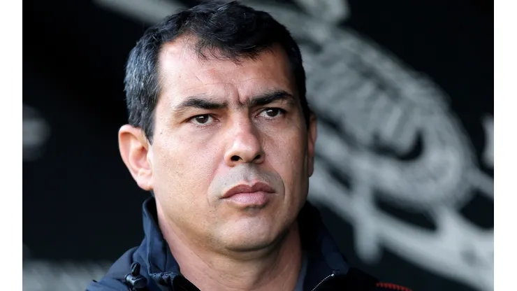 Foto: Daniel Vorley/AGIF - Em 2017, Carille vetou saída de Walter para o rival São Paulo