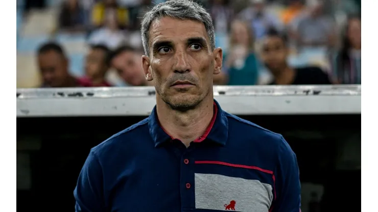 Foto: Thiago Ribeiro/AGIF - Vojvoda é um dos nomes sondados pelo Santos para 2023