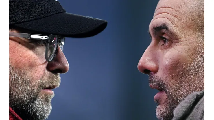 Foto: Laurence Griffiths/Getty Images - Klopp e Guardiola são rivais na Premier League.