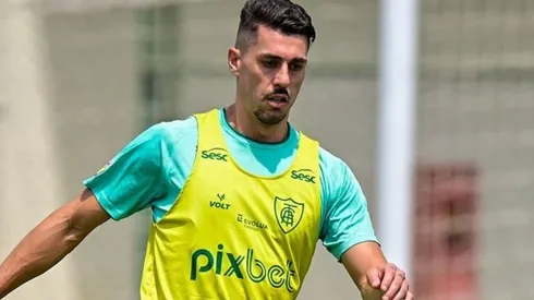Foto: Reprodução/Mourão Panda/América-MG - Danilo Avelar, lateral do América-MG