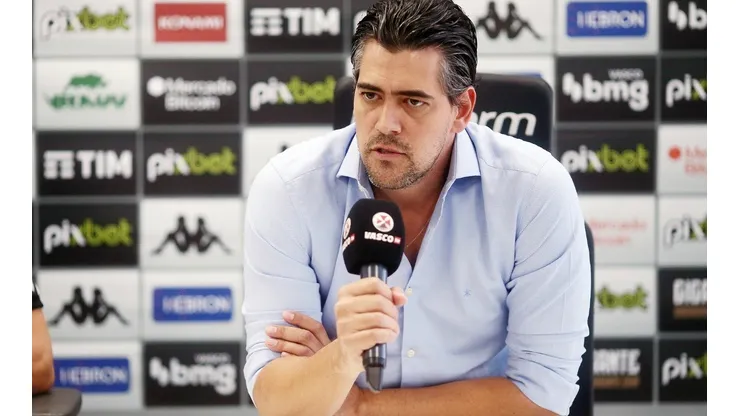 Daniel Rramalho/Vasco - Bracks é cobrado no Vasco