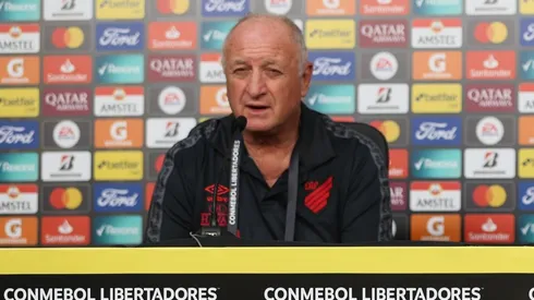 Foto: Bruno Baggio/athletico.com.br/Divulgação - Felipão: técnico elogiou elenco do Athletico