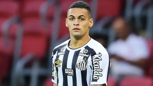 Kaiky em ação pelo Peixão. Foto: Pedro H. Tesch/AGIF