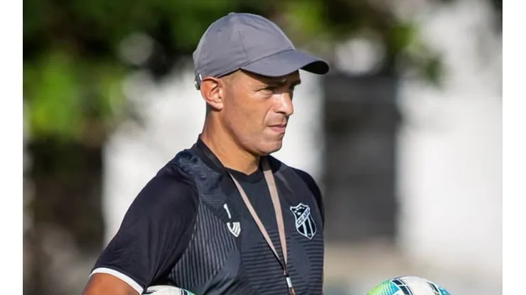 Stephan Eilert. Juca tem reforço para o Ceará contra o Fluminense