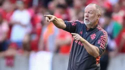 Pedro H. Tesch/AGIF/ "Outras opções no setor"; Volante de Mano Menezes é avisado que deixará o Internacional.