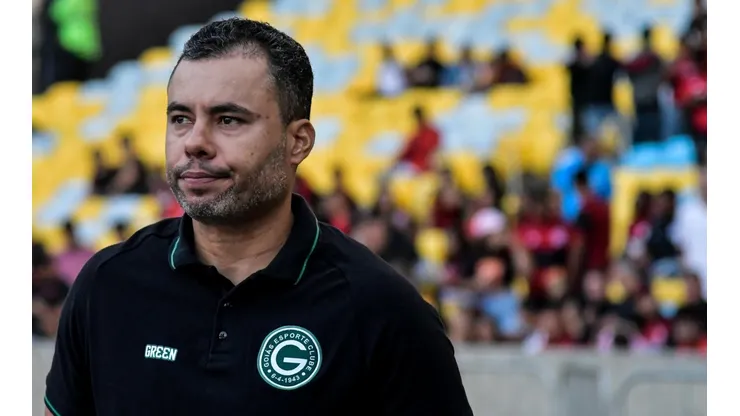 Thiago Ribeiro/AGIF - Jair Ventura, técnico do Goiás