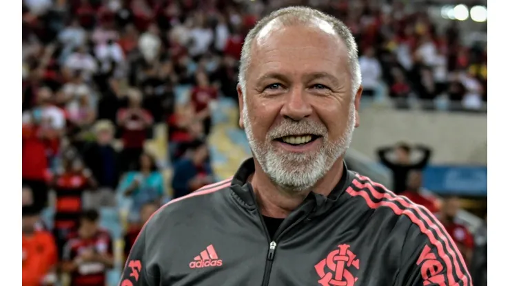 Foto: Thiago Ribeiro/AGIF - Mano Menezes já sabe o que fazer para manter jogador