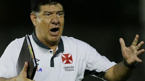 Paulo Campos/AGIF - Joel Santana no comando do Vasco.