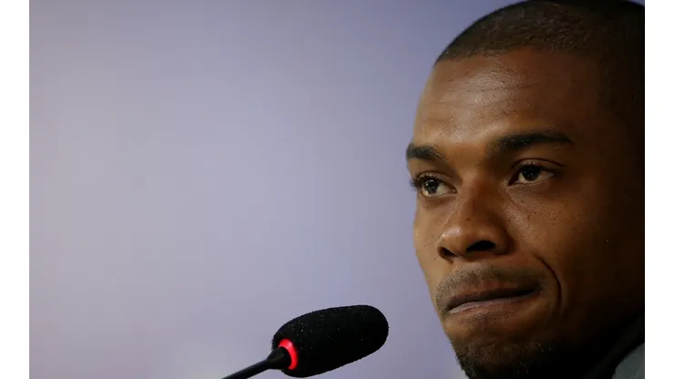 Foto: Fernando Soutello/AGIF - Fernandinho é provocado pela torcida do Coxa