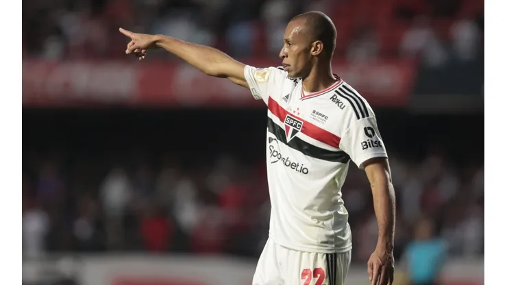Foto: Marcello Zambrana/AGIF - Miranda pode ter retorno de 'parça' na zaga do São Paulo