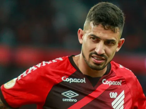 "Tá de parabéns"; Athletico faz bom 1° tempo, mas expulsão de P. Henrique 'rouba a cena'