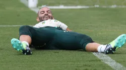 Foto: Cesar Greco - Weverton teve que pagar aposta, mas deu "migué" em presente a Endrick