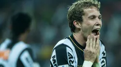 Foto: Fernando Soutello/AGIF - Bernard teria interesse de clube brasileiro e Atlético é comunicado