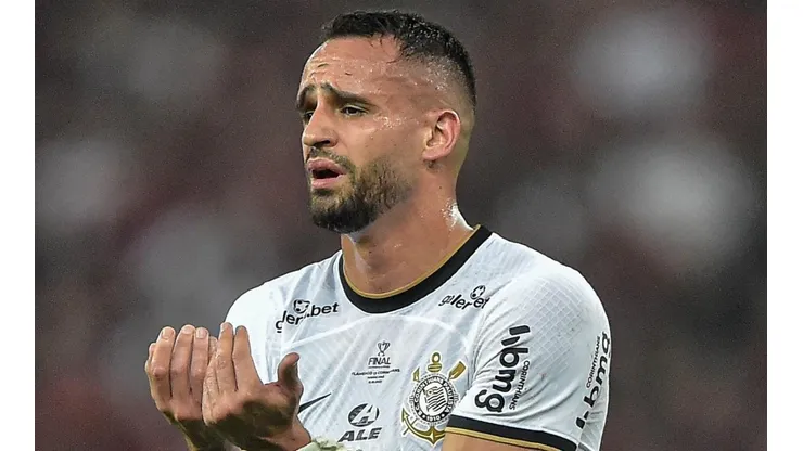 Foto: Thiago Ribeiro/AGIF - Renato Augusto saiu com dores diante do Fluminense.